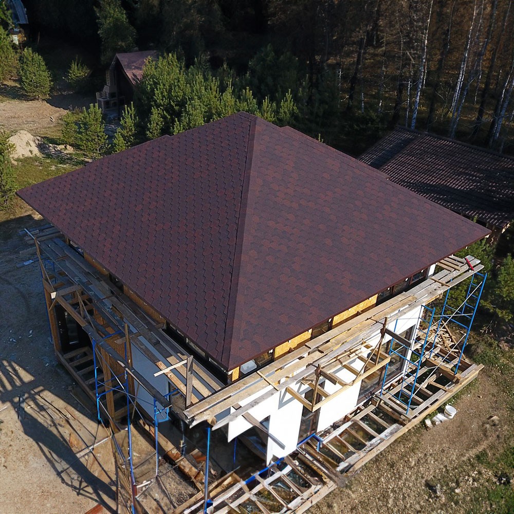 Шатровая крыша в Ивангороде и Ленинградской области